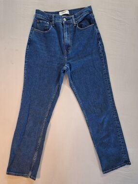 Abercrombie Curve Love Women's Ultra High Rise Ankle Straight Blue Denim Jeans